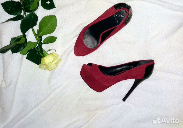 Туфли 39,5 Gucci Louboutin Brian Atwood