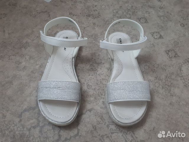 Сандали новые Сандали новые