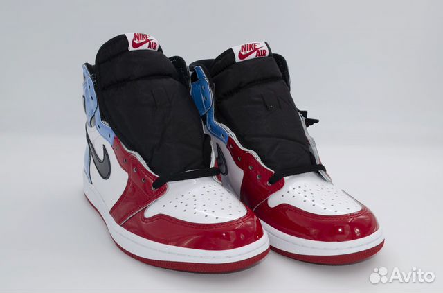 Jordan 1 High Retro Fearless 8,5 US Jordan 1 High Retro Fearless 8,5 US