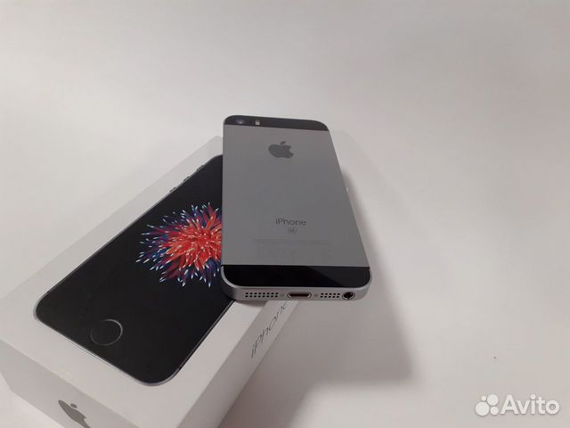 Смартфон iPhone SE 32GB space gray Смартфон iPhone SE 32GB space gray