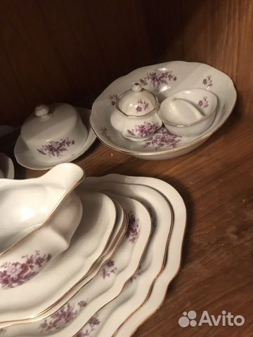 Фарфоровый сервиз Фарфоровый сервиз