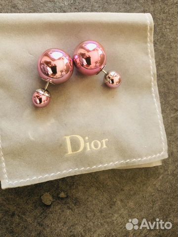Серьги-Пуссеты Dior оригинал Серьги-Пуссеты Dior оригинал