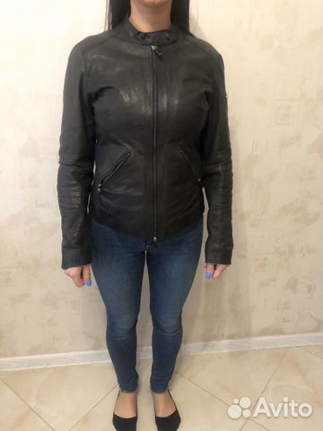 Куртка кожаная Armani оригинал Куртка кожаная Armani оригинал