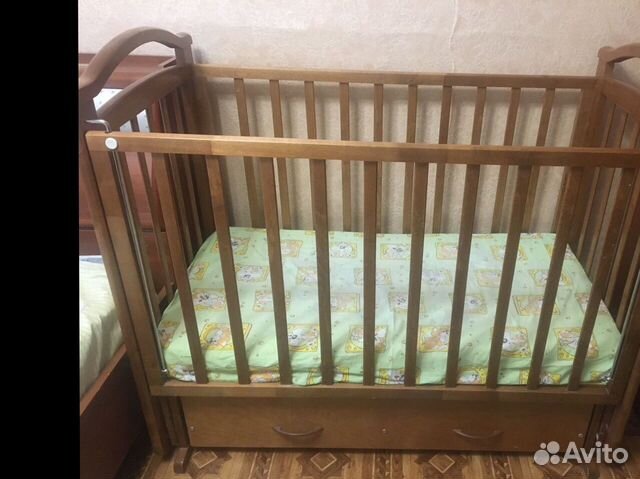 Детская кроватка Детская кроватка