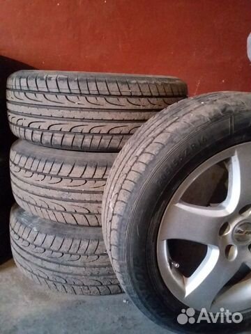 Резина dunlop 205*55*16 на литых дисках