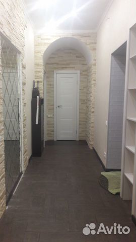2-к квартира, 55 м², 1/4 эт.