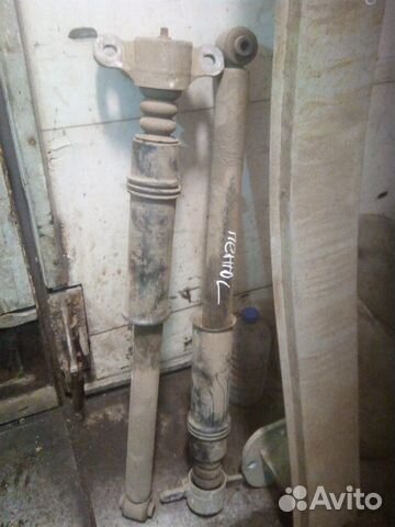 Задние амортизаторы Пежо 308