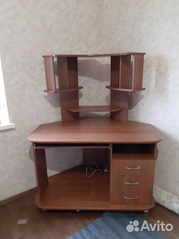 Компьютерный стол