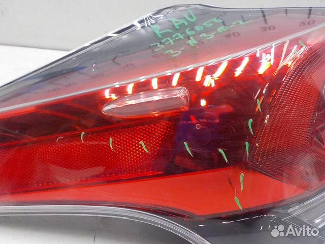 Фонарь задний левый наружный на Toyota RAV-4 Фонарь задний левый наружный на Toyota RAV-4