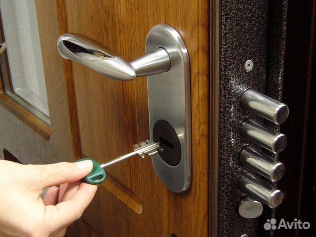 Вскрытие замков в Сочи Авто, Сейф, Квартиры