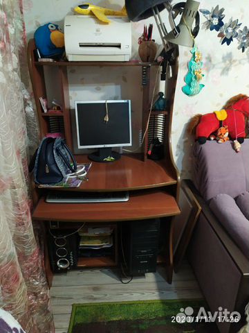 Стол компьютерный
