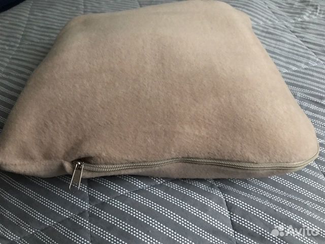 Флисовый плед синий, с подсолнухом и бежевый