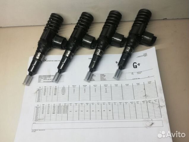Насос форсунки 03G130073G 0414720404 audi VW Насос форсунки 03G130073G 0414720404 audi VW