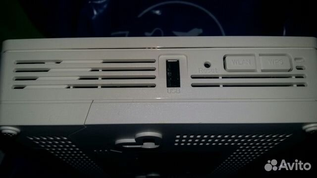 Продаю Маршрутизатор тв + тв Модем Продаю Маршрутизатор тв + тв Модем