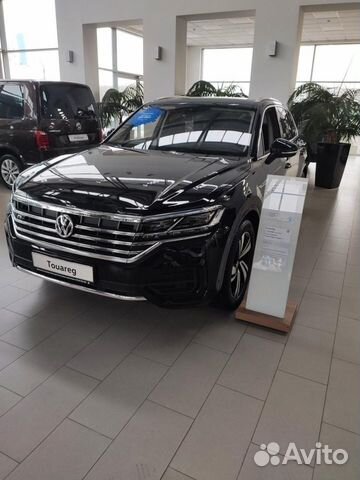 Volkswagen Touareg 3.0 AT, 2019