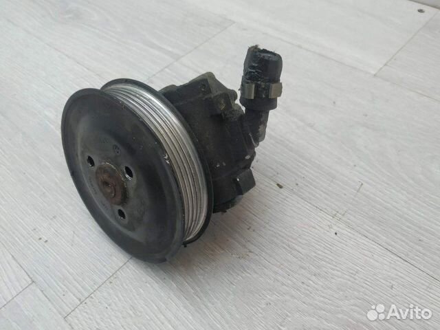 Насос гур 32416780459 BMW X1 E84 Насос гур 32416780459 BMW X1 E84