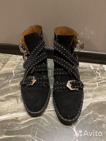 Казаки Givenchy