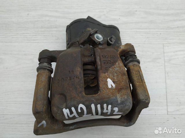 Суппорт задний левый 5N0615403 VW Passat (B7) 2011