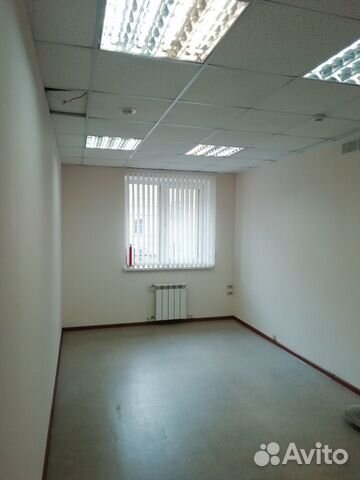 Офисное помещение, 38.5 м² офисы на пл. Революции