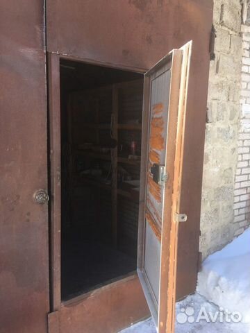 Гараж, > 30 м²