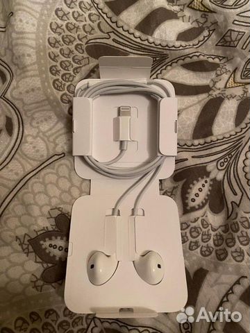 Наушники EarPods lightning