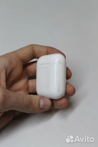 Кейс для наушников Apple AirPods Кейс для наушников Apple AirPods