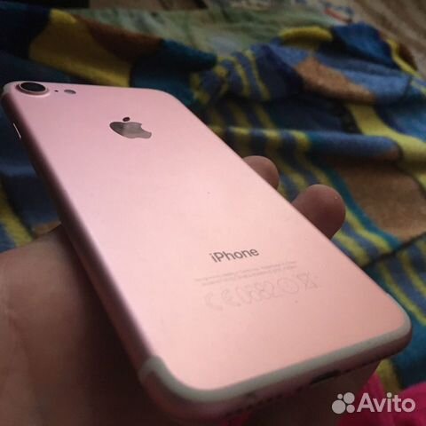 Телефон iPhone