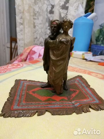 Статуэтка Статуэтка
