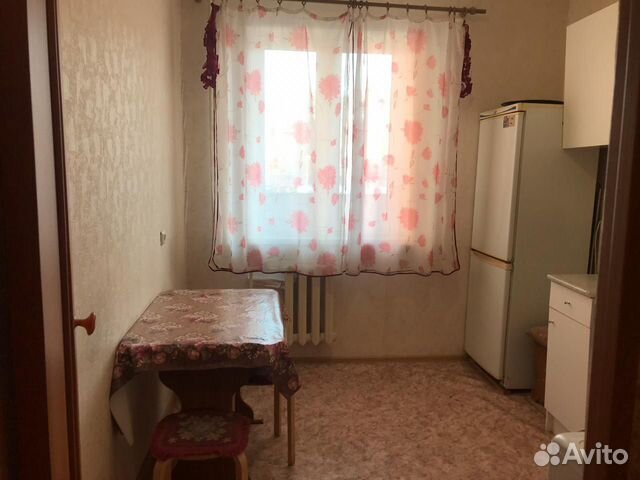 1-к квартира, 40 м², 2/10 эт.