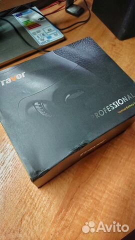 Батарейный блок Travor для Canon с lp-e17