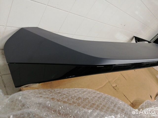 Спойлер двери багажника задний Srx 2 2010-2016