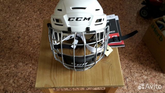 Хоккейный шлем CCM Tacks 110 S Хоккейный шлем CCM Tacks 110 S