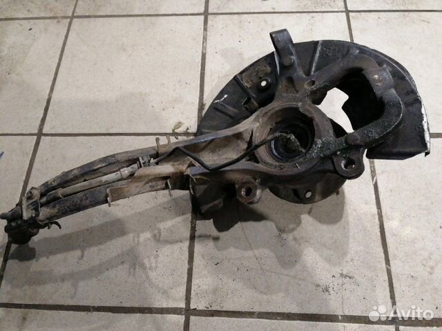 Поворотный кулак правый Volkswagen Touareg Туарег Поворотный кулак правый Volkswagen Touareg Туарег