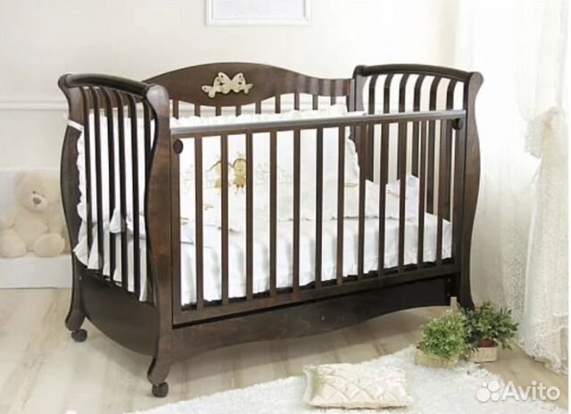 Детская кроватка, новая массив дерева