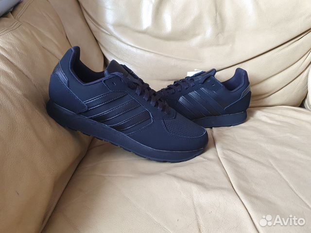 Кроссовки Adidas новые 41 р (27 см ) Кроссовки Adidas новые 41 р (27 см )
