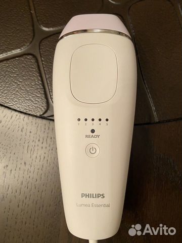 Фотоэпилятор Philips Lumea Essential BRI863/00 Фотоэпилятор Philips Lumea Essential BRI863/00