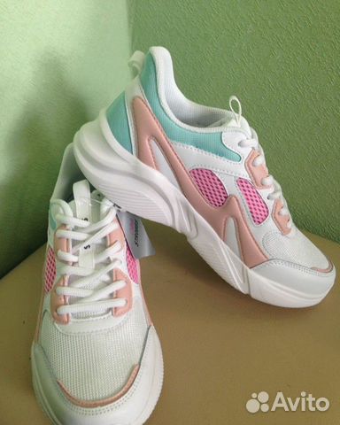 Кроссовки женские,Strobbs,новые Кроссовки женские,Strobbs,новые
