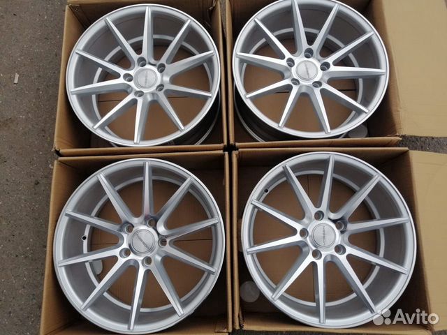 Vossen vfs1 серебро р17 новые литые диски Вогнутые Vossen vfs1 серебро р17 новые литые диски Вогнутые
