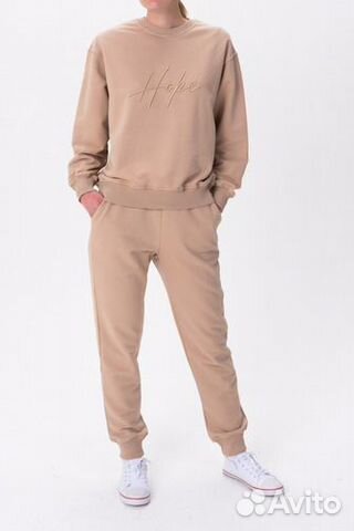 Спортивный костюм Спортивный костюм