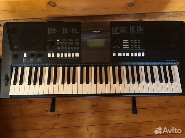 Синтезатор Yamaha PSR-E423 Синтезатор Yamaha PSR-E423