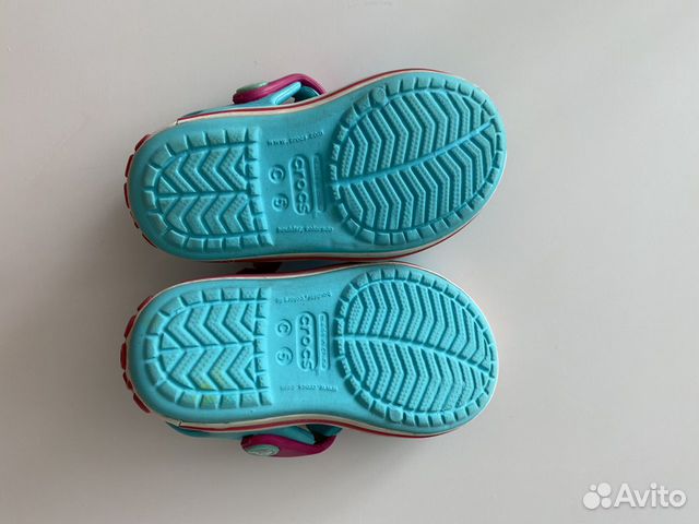 Сандалии Crocs Сандалии Crocs