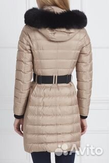 Пуховик удлиненный с поясом Burberry Пуховик удлиненный с поясом Burberry