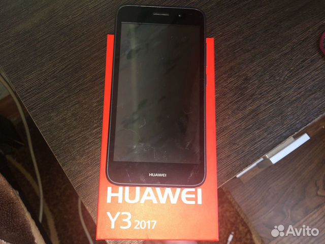 Телефон Huawei