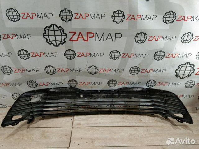 Решетка радиатора (нижняя) Toyota Camry V70 XV70