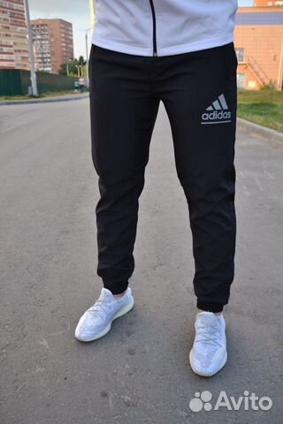 Спортивный костюм Adidas новый Спортивный костюм Adidas новый