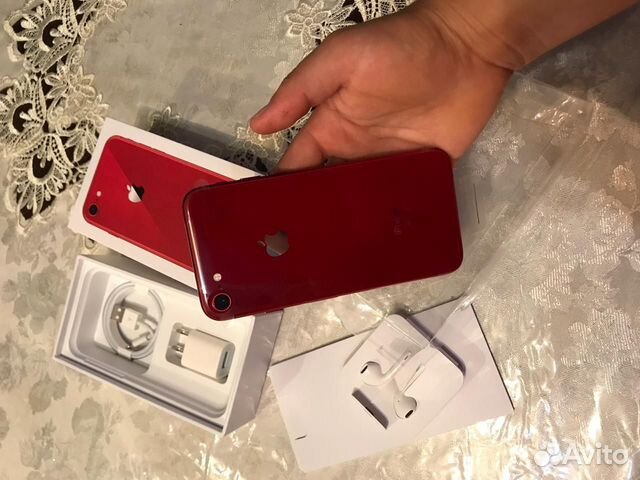 iPhone 8 64gb RED iPhone 8 64gb RED