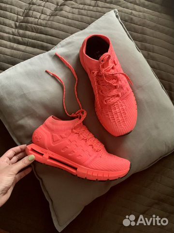 Кроссовки Under Armour Hovr