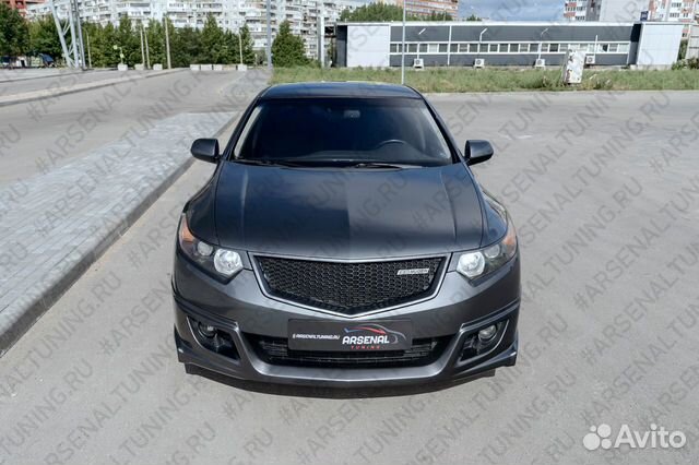 Маска (решетка радиатора) 