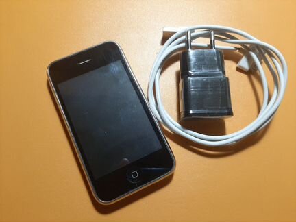 iPhone 3GS 16GB Белый