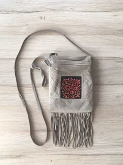 Сумочка замшевшая бежевая, Индия